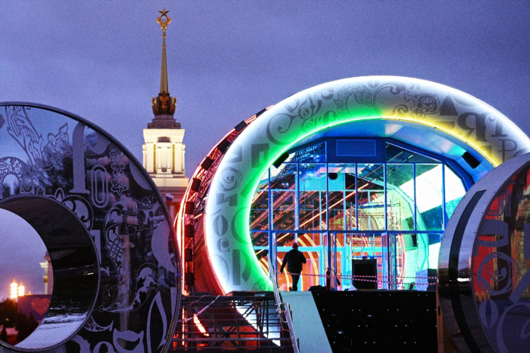 Афиша выставки москва